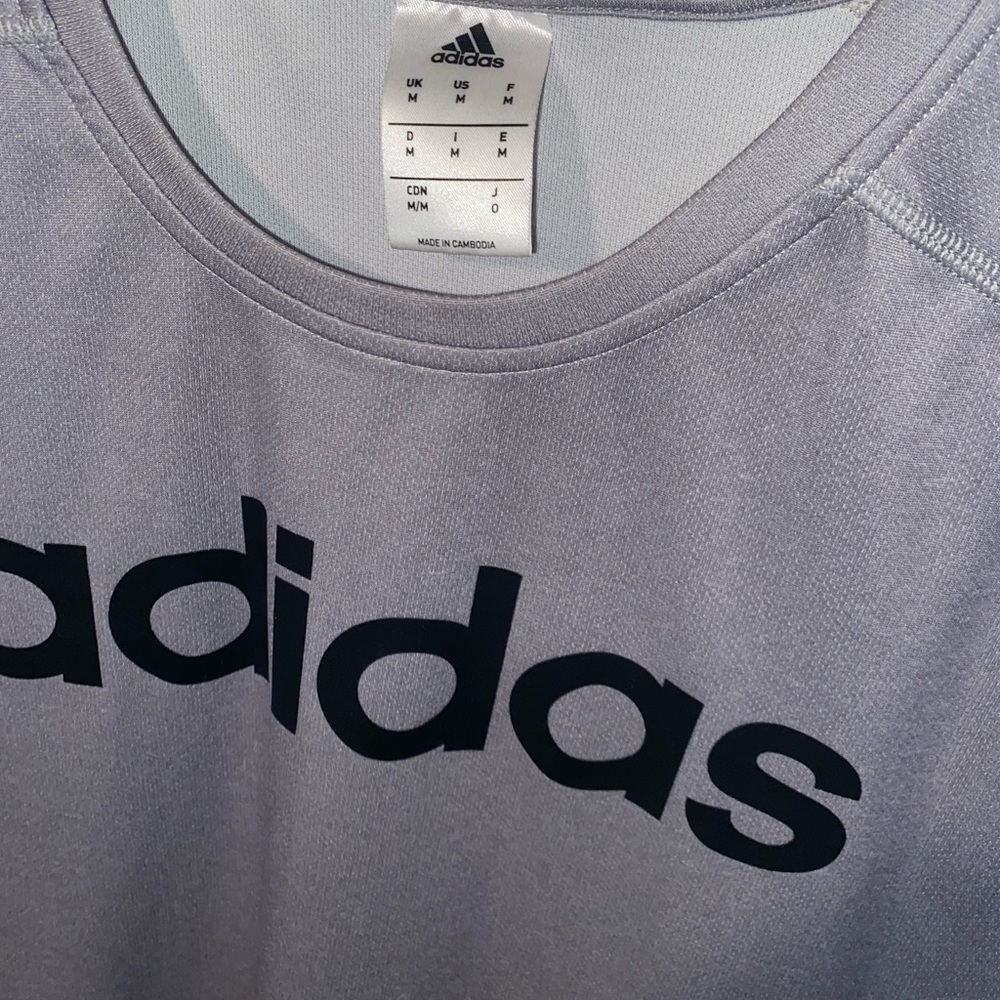 EUC Gray adidas men’s short sleeve t-shirt M